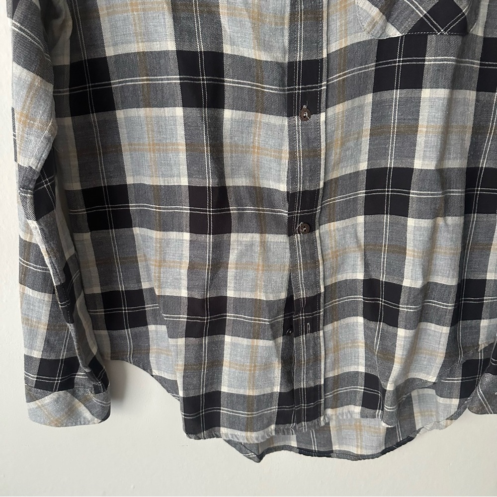 Current/Elliott Black and Gray Casual Button Down flannel Shirt size 2 Western - Picture 3 of 10
